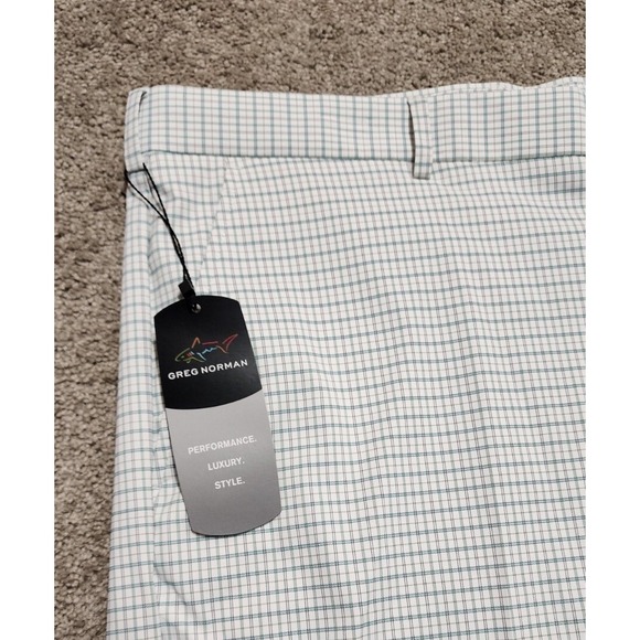 NEW‎ Greg Norman Performance Golf Shorts Mens Size 40 - Picture 2 of 9